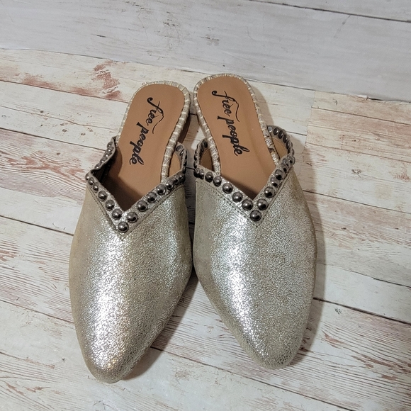 Free People NWOB Studded Newport Flats in metallic leather EU36 - Picture 5 of 13